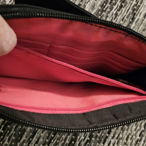 TRAVELON Crossbody Bag/Wallet (NWOT) - Picture 4 of 8